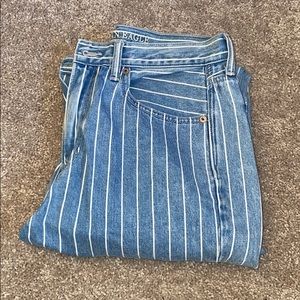 High-waisted Mom Jean